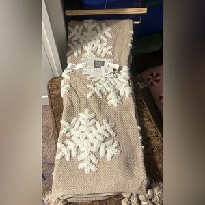 34th & Pine Throw Blanket